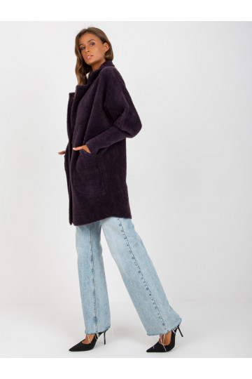 Tumelilla taskutega alpaka... 2